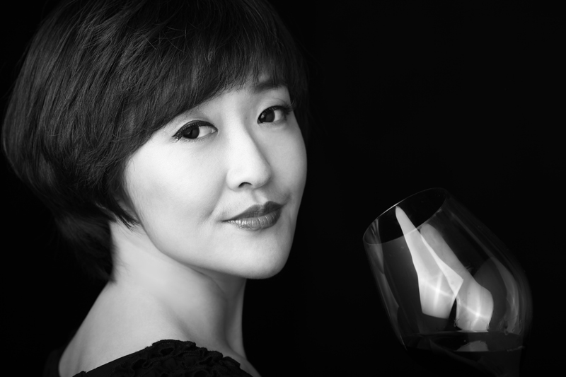 在葡萄酒里游泳的段段