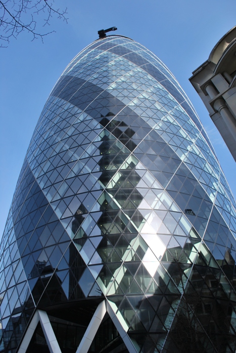 地球仪:走进伦敦的小黄瓜gherkin