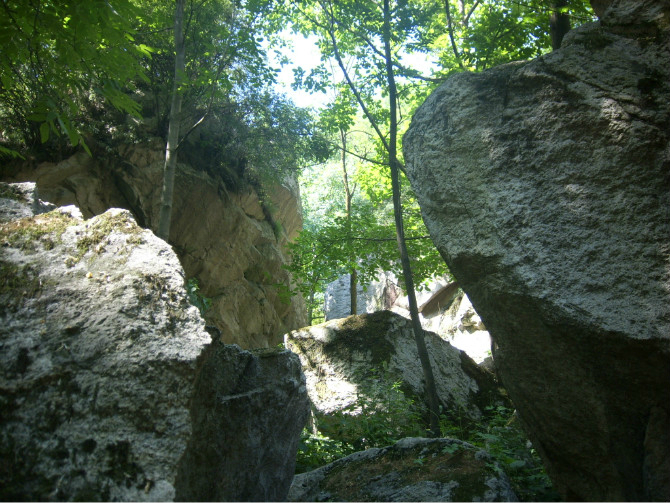翠华山冰风洞一绝