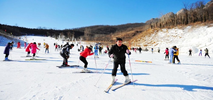 嵩山滑雪滑草场