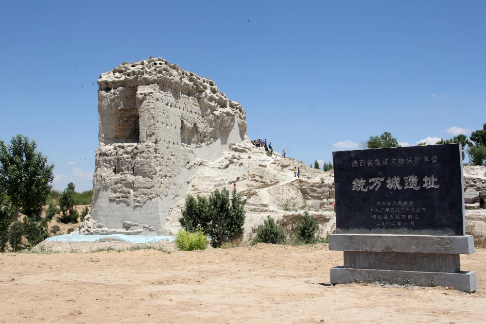 統萬城,南匈奴遺族赫連勃勃建立的大夏國都城遺址,始建於413年(東晉義