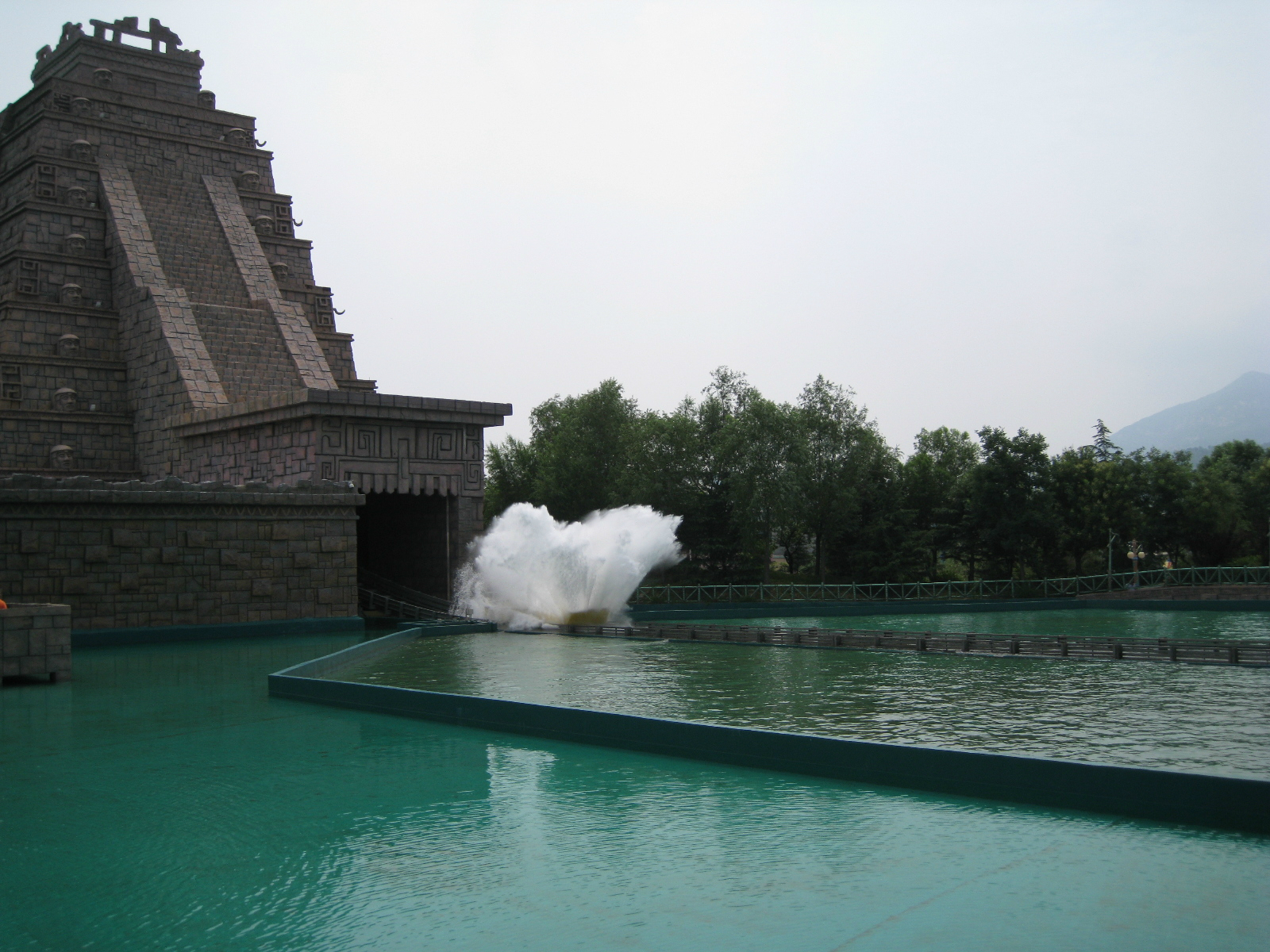 泰安满庄水上乐园,方特两日游