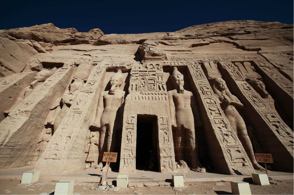 阿布辛贝勒伊西斯神庙