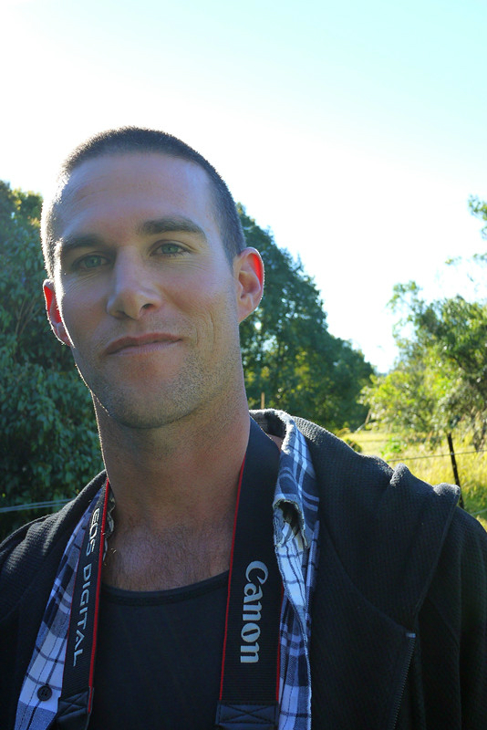 roxy~run~~run~~然后paul会在旁边冷冷的说道~stupid dog~~话说转眼间