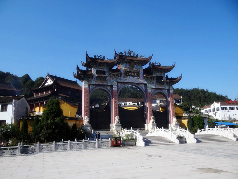 曦来午往九华山礼佛之旅