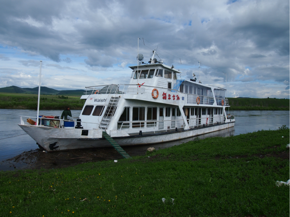 这就是老鹰嘴额尔古纳河离开临江  了~ 经研究决定,下一站去往满洲里