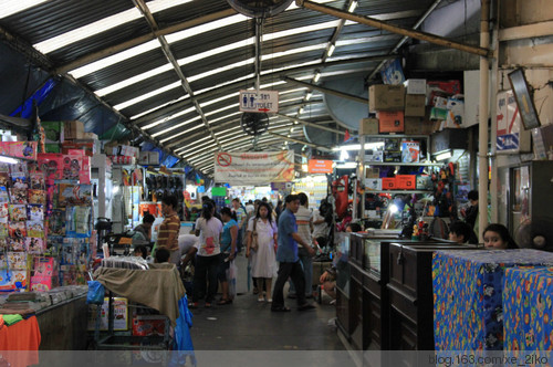 Khlong Thom夜市