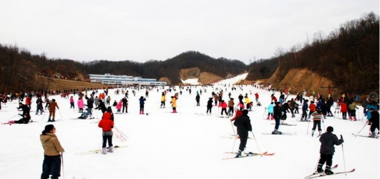 老界岭滑雪场