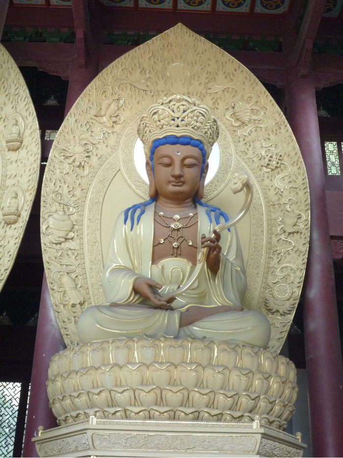 药师殿——济公像精致玉观音菩提叶画像永福寺在灵隐寺的后山,更显