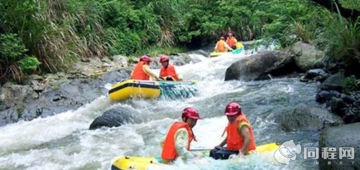 长白山白河第一漂