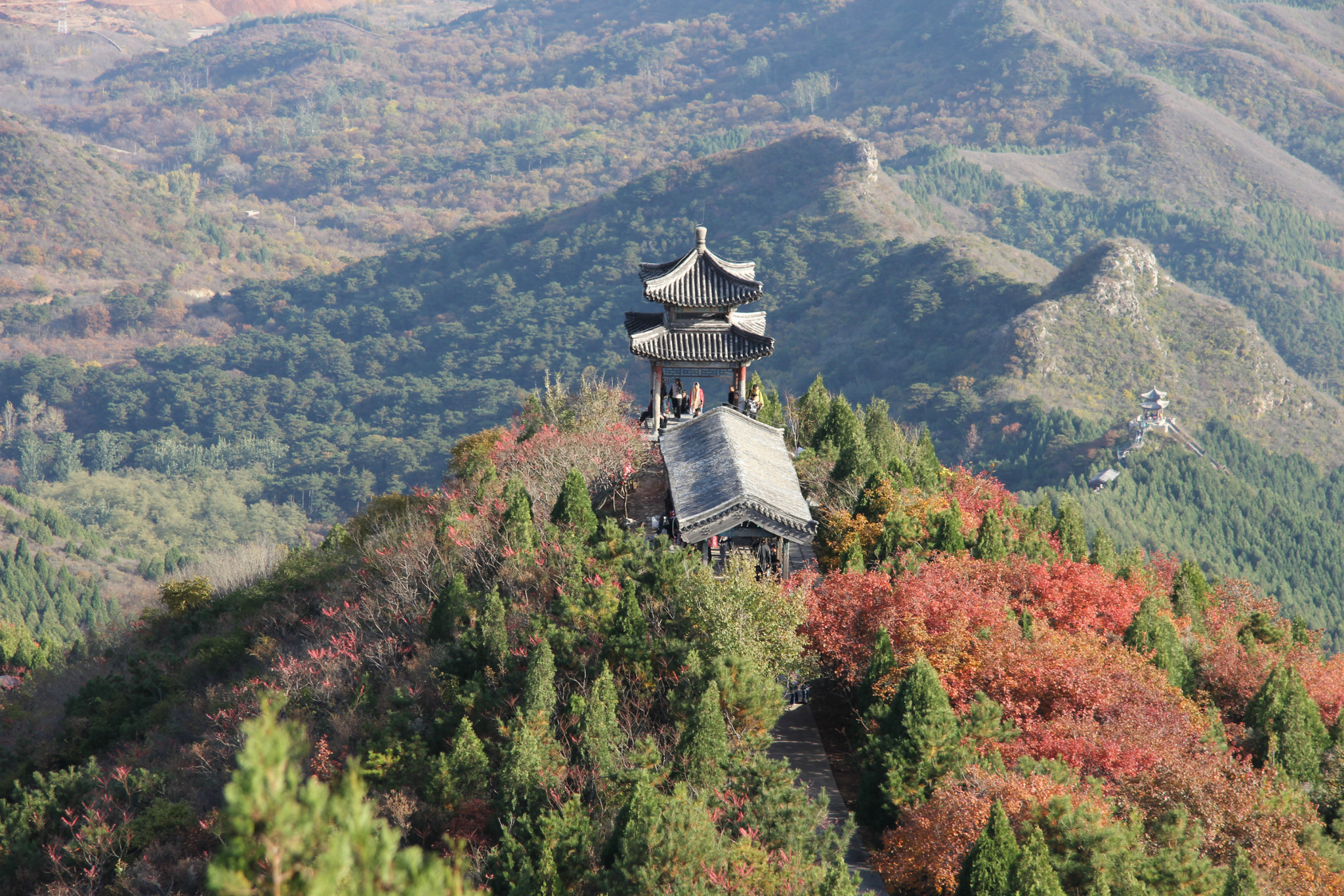 北京怀柔红螺寺秋色宜人