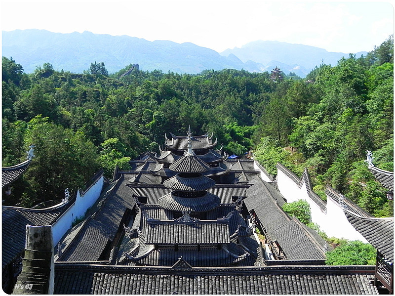 到明末,朱仙鎮已與廣東的佛山鎮,江西的景德鎮,湖北的漢口鎮,並稱為