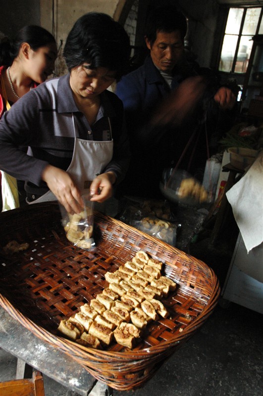 行走在古镇------龙镇罗泉