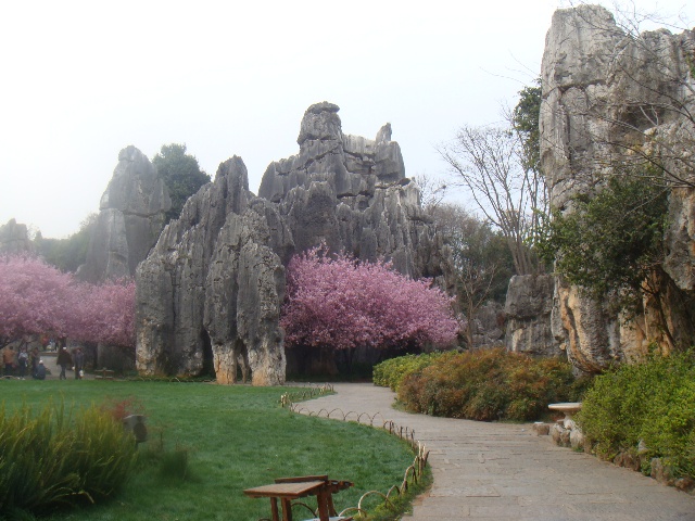 我的云南游记之苍茏叠翠山,半月拖蓝海