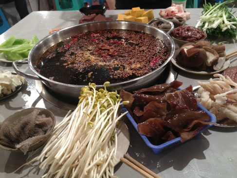 长安丽都附近的串串,味道还不错,食量小又想吃很多样菜的话可以考虑