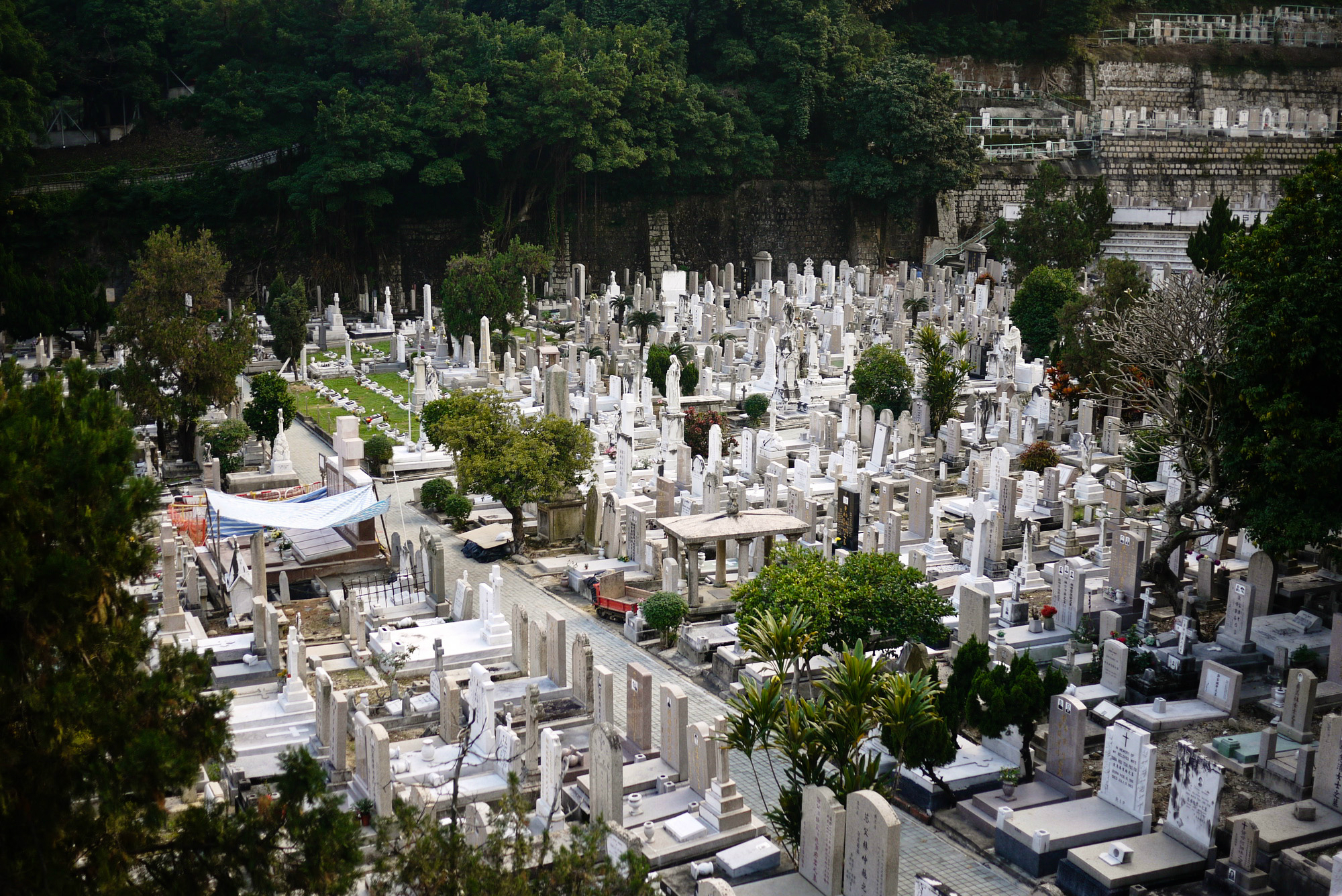 香港游坟小记跑马地天主教坟场回教坟场香港坟场