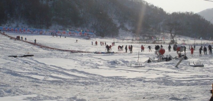 同泉高山滑雪场