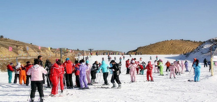 九城宫滑雪场