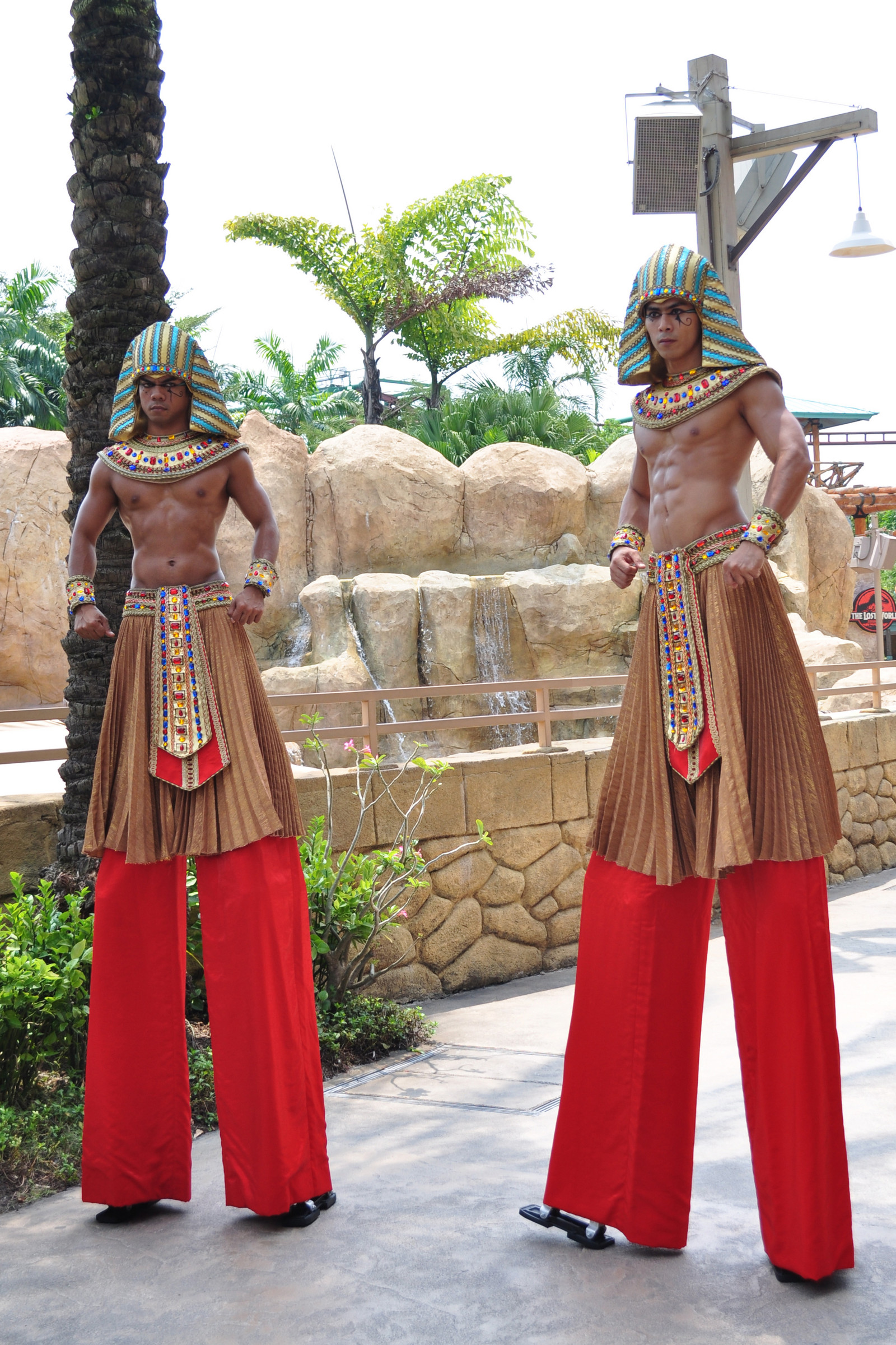 路途中拍摄的最具民族特色的服饰