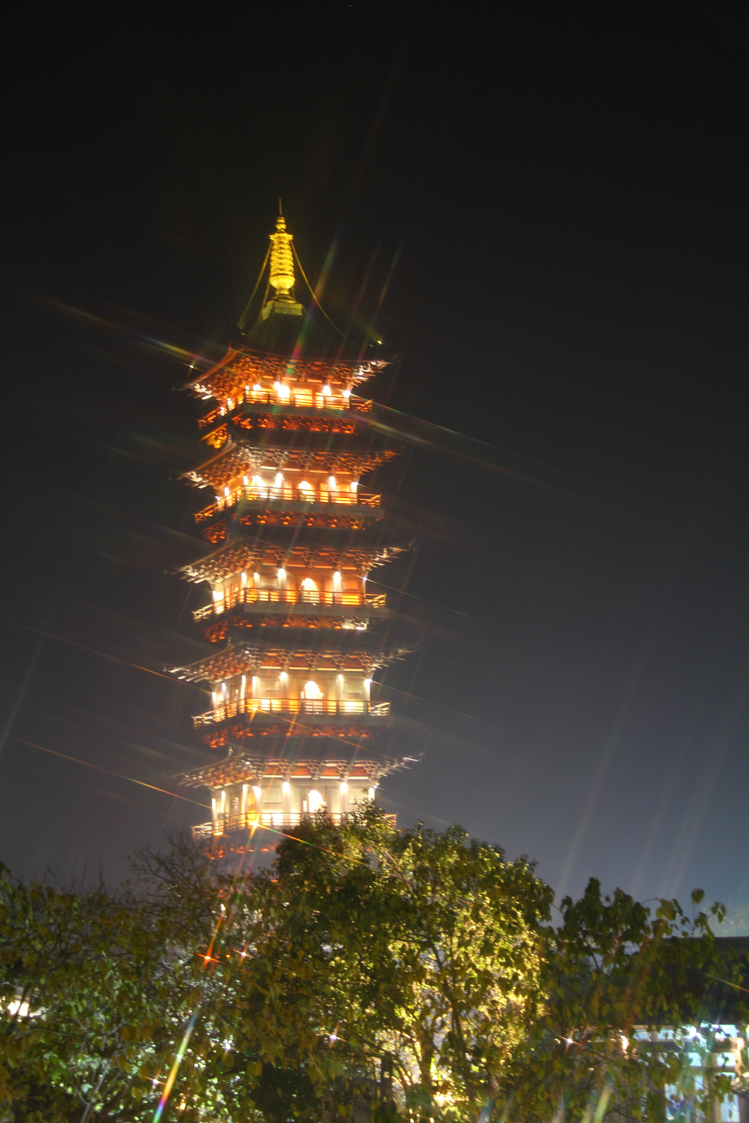 片帆何处,南浦沈香雨.回首风流,紫竹村边住.