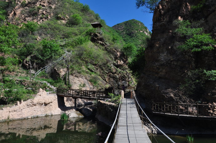 淺探神泉峽谷