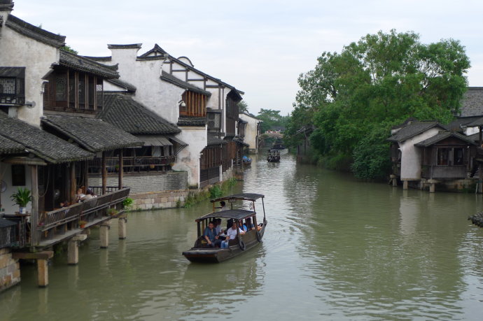 小橋流水人家,水閣,烏篷船早起,安靜的里弄,青石板路沿岸的廊棚,累了