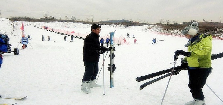 梓橦山滑雪场