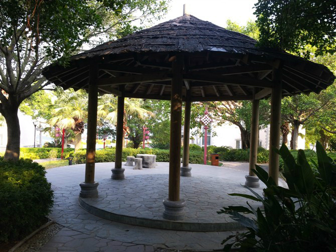 厦门环岛路黄厝塔头海边