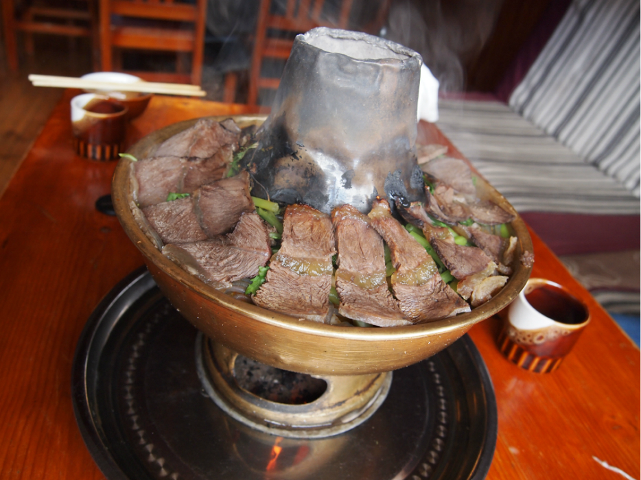 香格里拉美食-吉萨达藏家特色土火锅