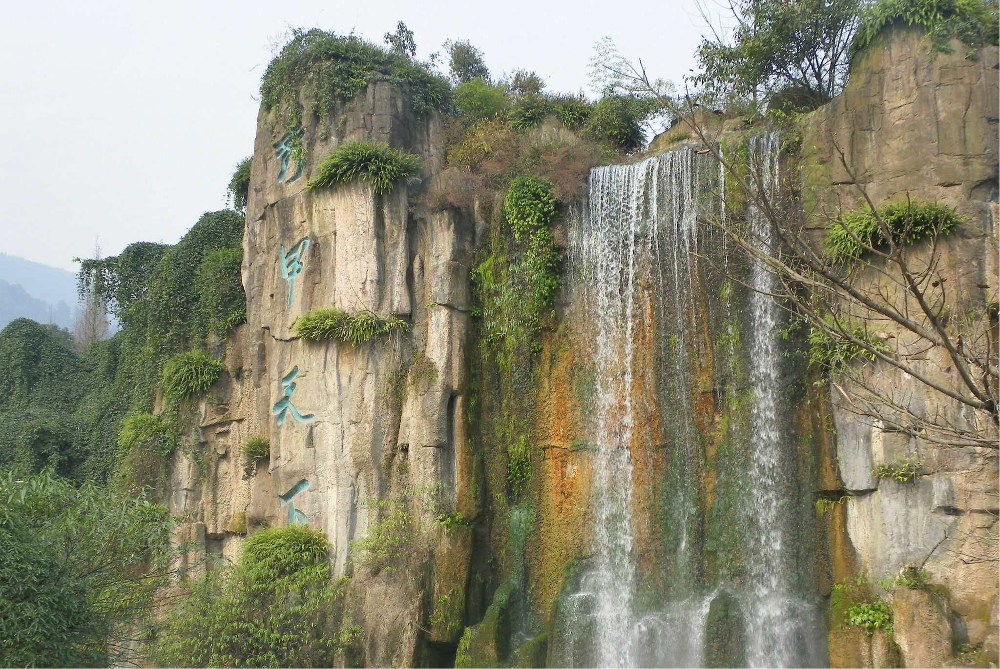 西游记取景峨眉山图片