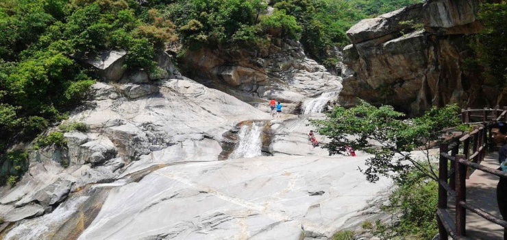 南阳云露山景区