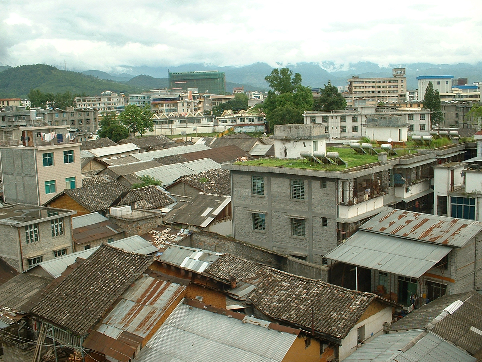 2004年6月 云南 瑞丽 芒市 老照片的回忆 特别蓝的天图片32,瑞丽旅游