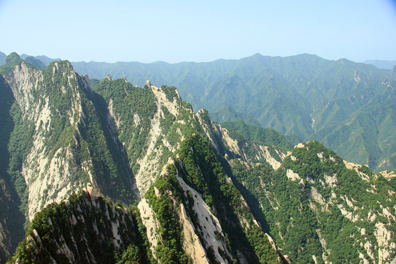 手腳丈量華山五峰,體驗不一樣的精彩.