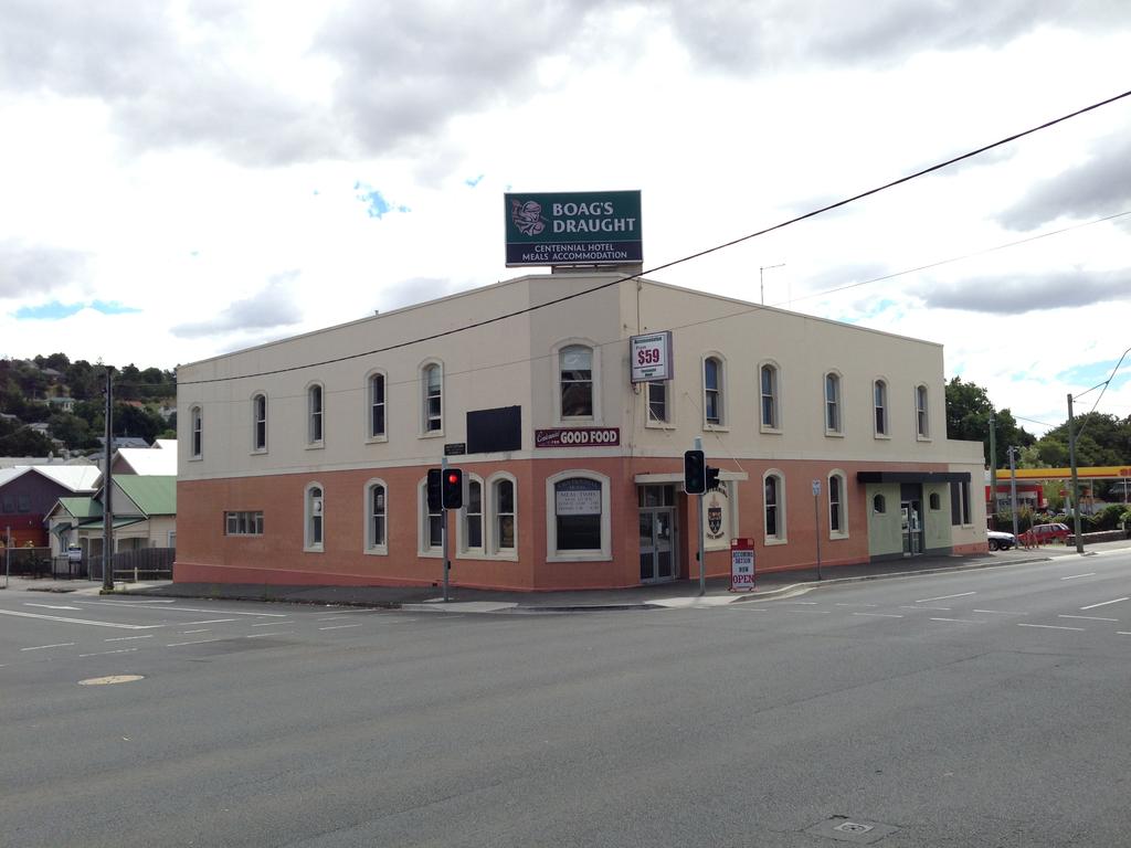 巴瑟斯特百年旅馆 Centennial Inn on Bathurst