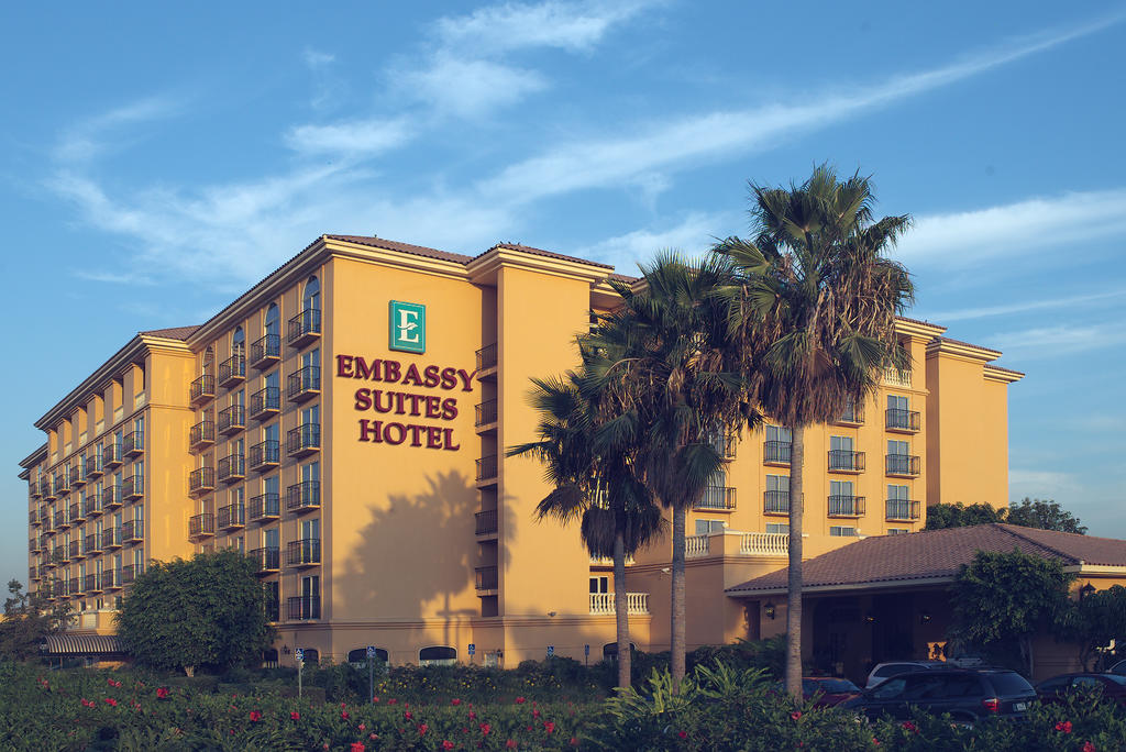 北阿纳海姆希尔顿安泊酒店 Embassy Suites by Hilton Anaheim North