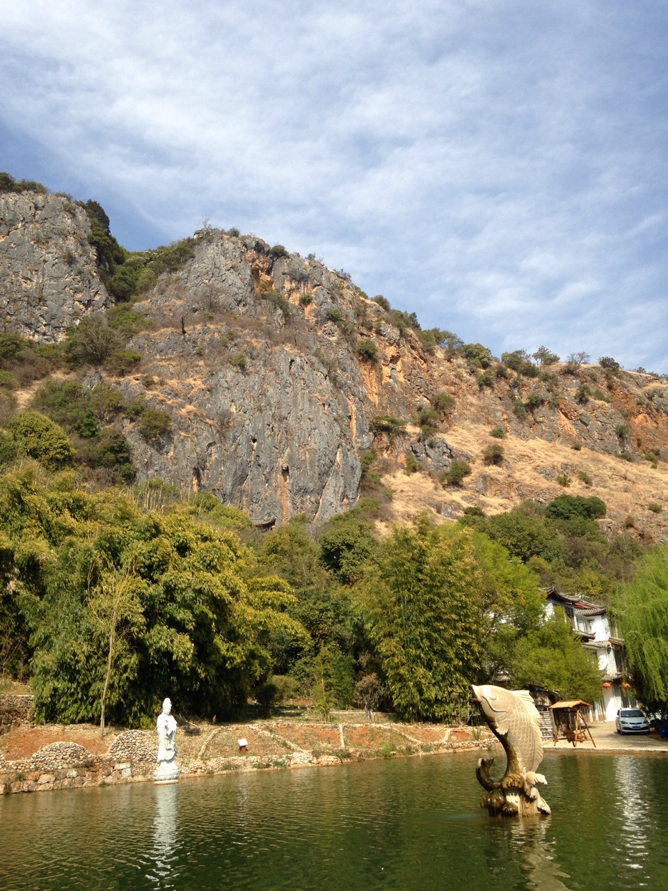 自然景觀和納西村落,茶馬古街,民俗風情,宗教寺廟,名勝古蹟等人文景觀