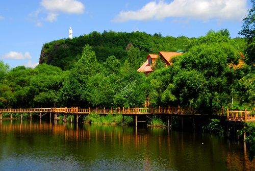 美溪回龙湾山庄