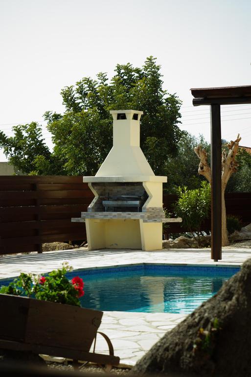 里多斯度假别墅酒店 Lithos Holiday Villas