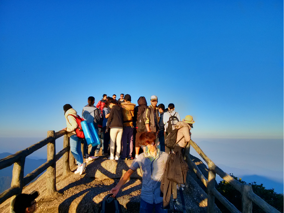 但是比较陡和滑,落差大,很折磨脚tips:徒步猫儿山