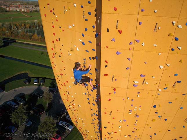 神剑世界上最高的攀岩墙excaliburtheworldstallestclimbingwall