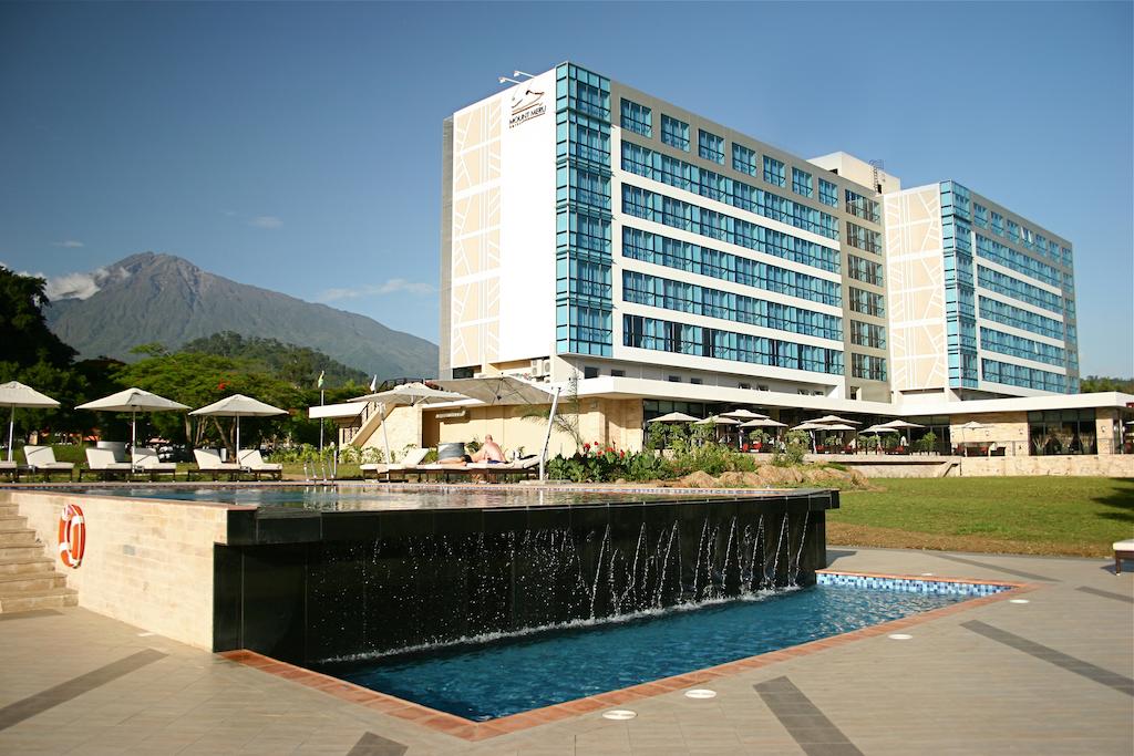 梅鲁山酒店 Mount Meru Hotel