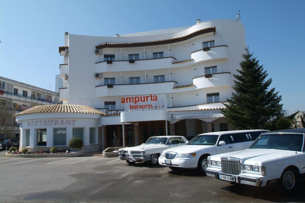 安穆普瑞旅馆 Ampuria Inn