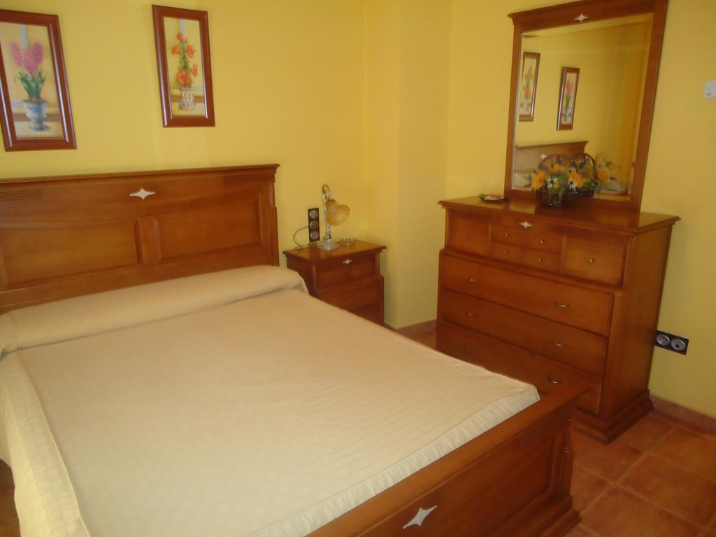 因特雷维尼亚斯旅馆 Hostal Posada Entreviñas