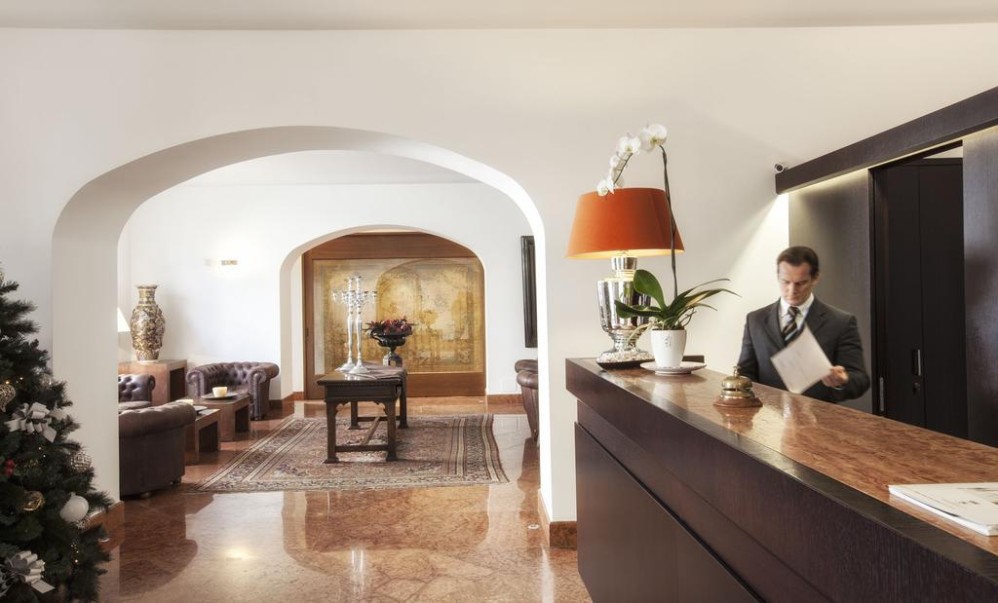 布鲁纳斯尼广场酒店 Hotel Palazzo Brunaccini