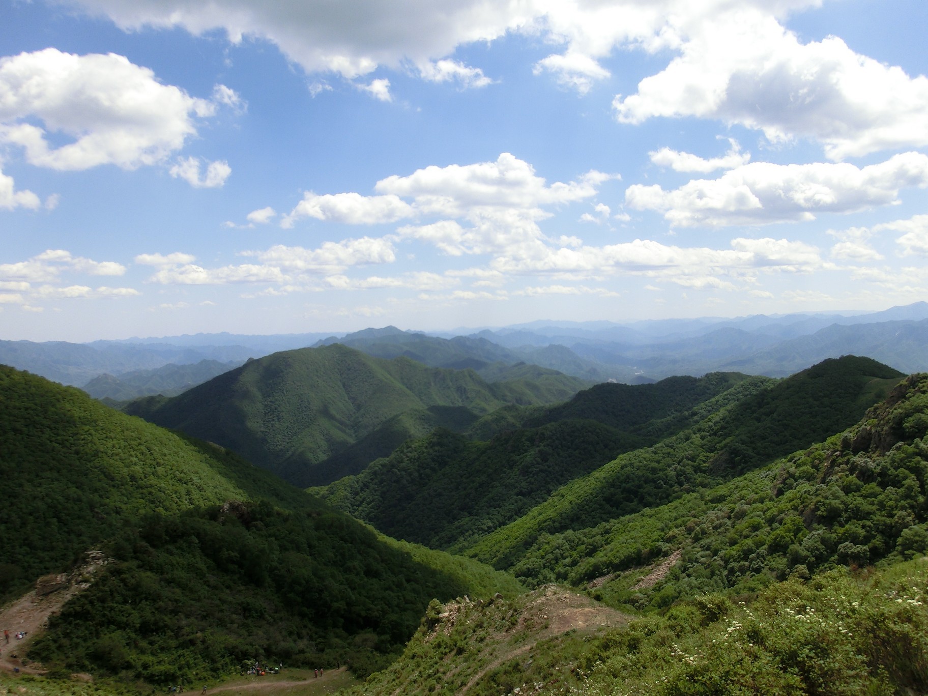北京第一高峰灵山海拔2303