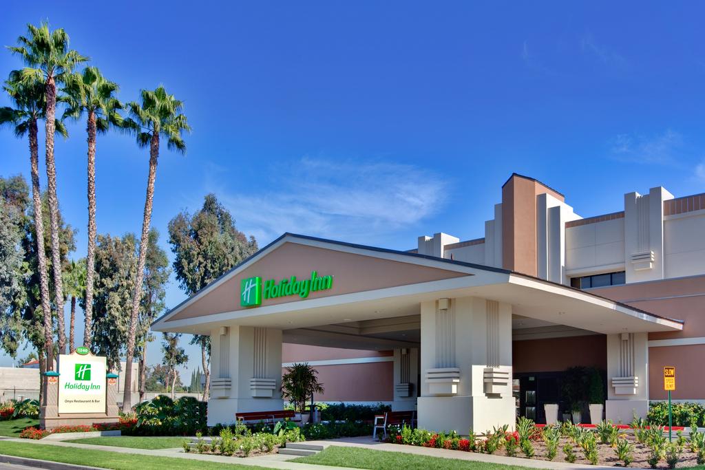 阿纳海姆假日套房酒店 Holiday Inn Hotel & Suites Anaheim, an IHG Hotel