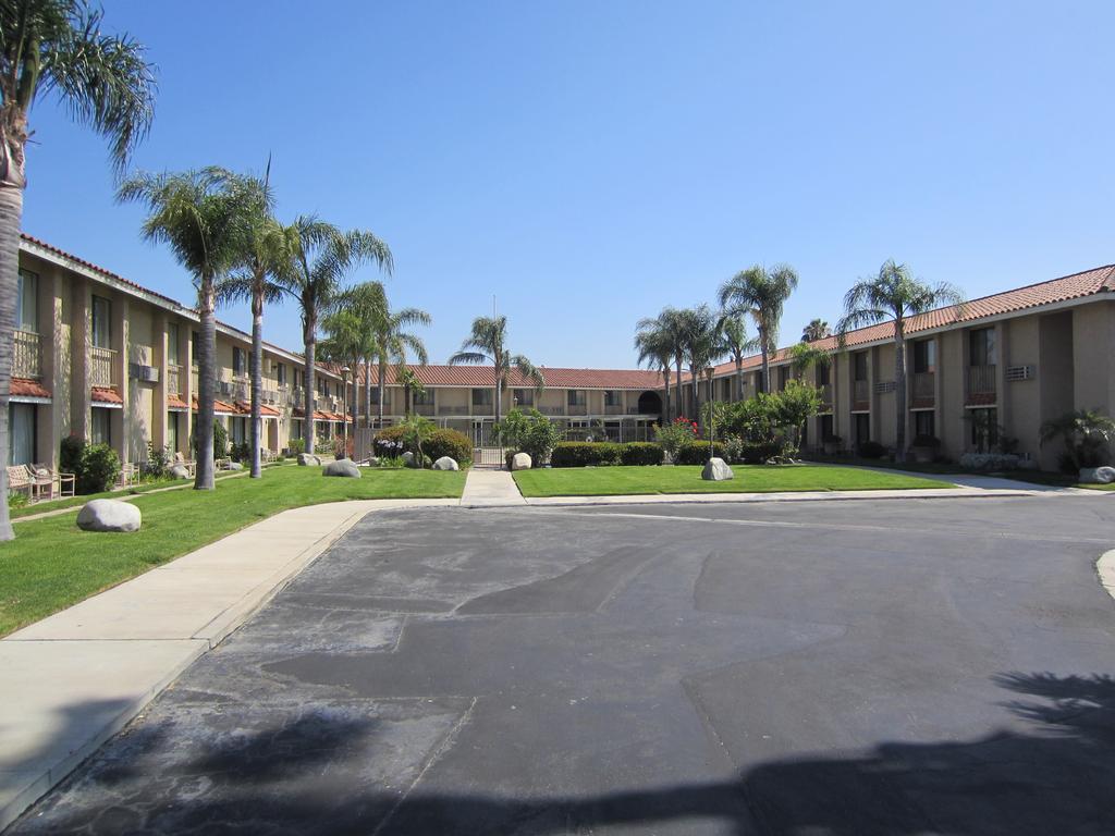 阿纳海姆希尔斯套房酒店 Motel 6 - Anaheim Hills, CA