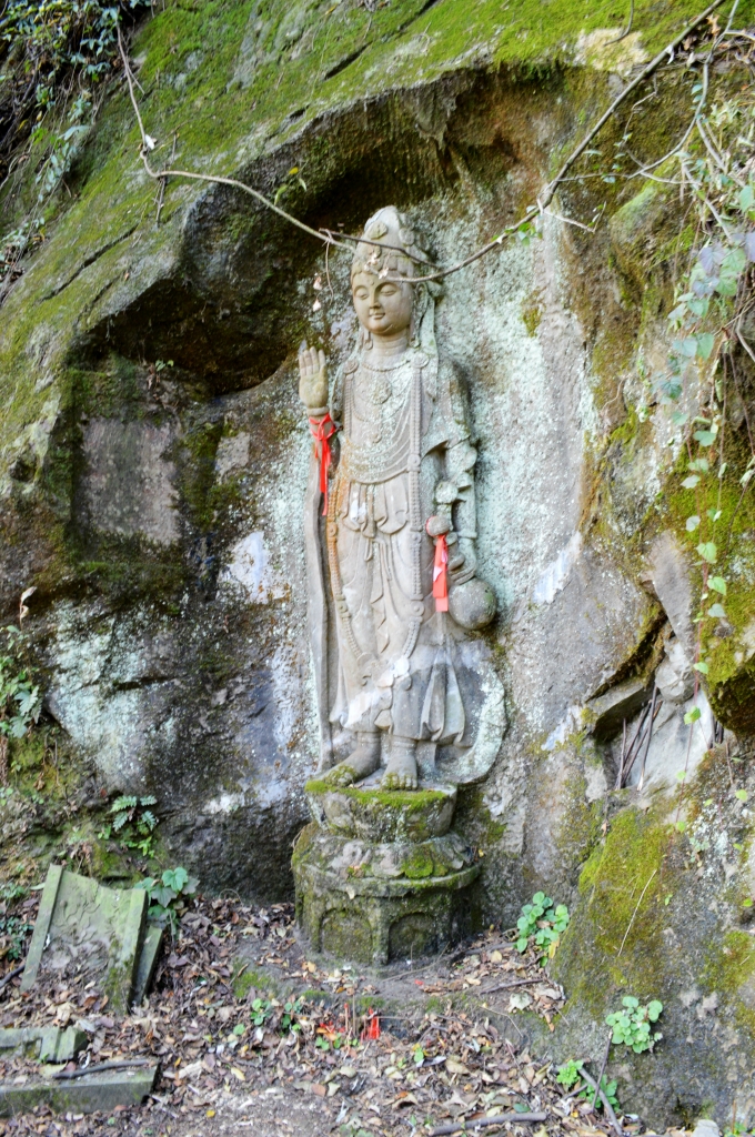 都江堰灵岩寺古幽静