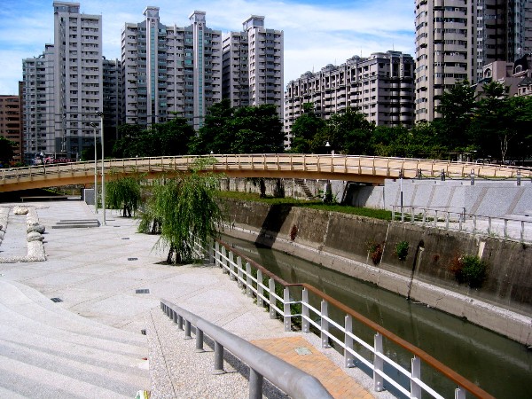 爱河景观亲水公园