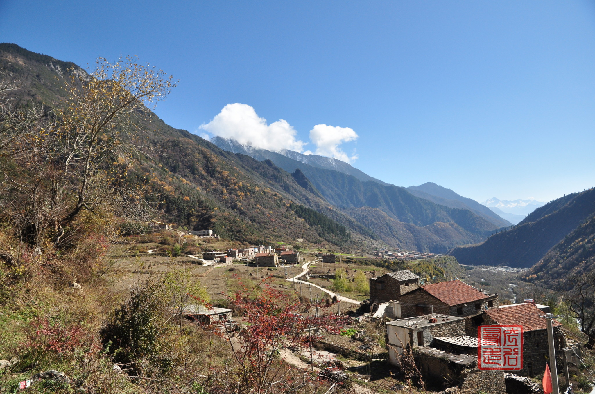 遠方的雪山,是不是就是希爾基神山,我不確定.